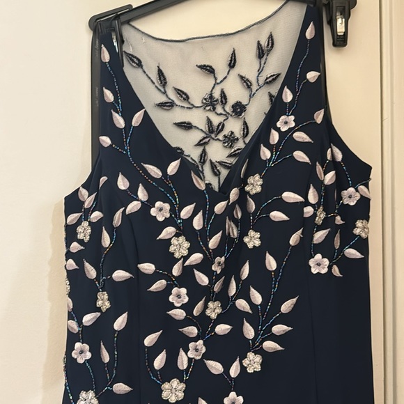 Stunning formal navy floor length gown Illusion back PROM ready - Picture 3 of 7